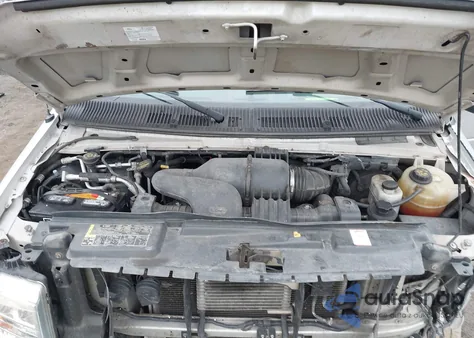 2011 Ford E-350 Super Duty Xlt z USA, uszkodzony, nr VIN 1FBSS3BL1BDA84972